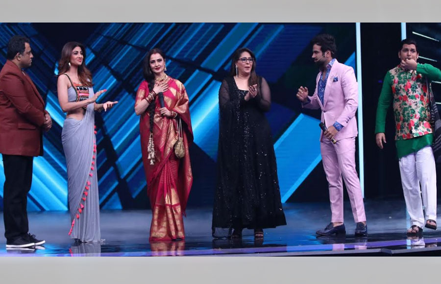 Evergreen Rekha graces Sony TV's Super Dancer 