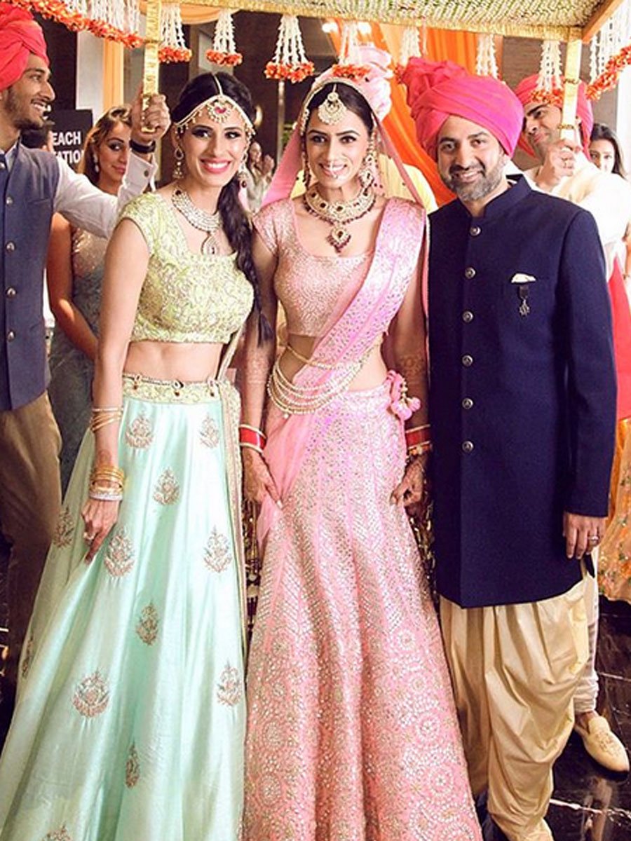 Smriti Khanna looks heavenly during her wedding!