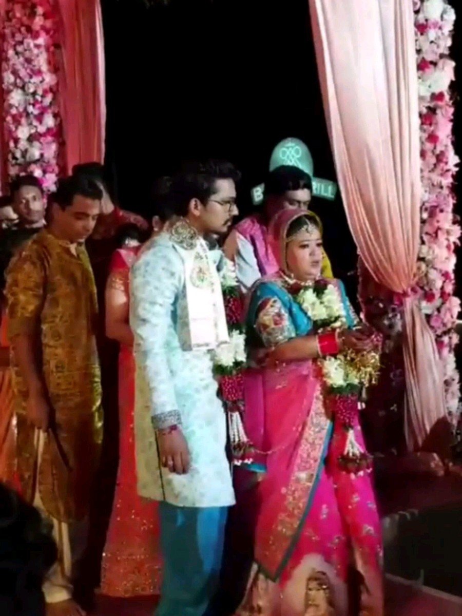 Laughter Queen Bharti ties the knot with Harsh