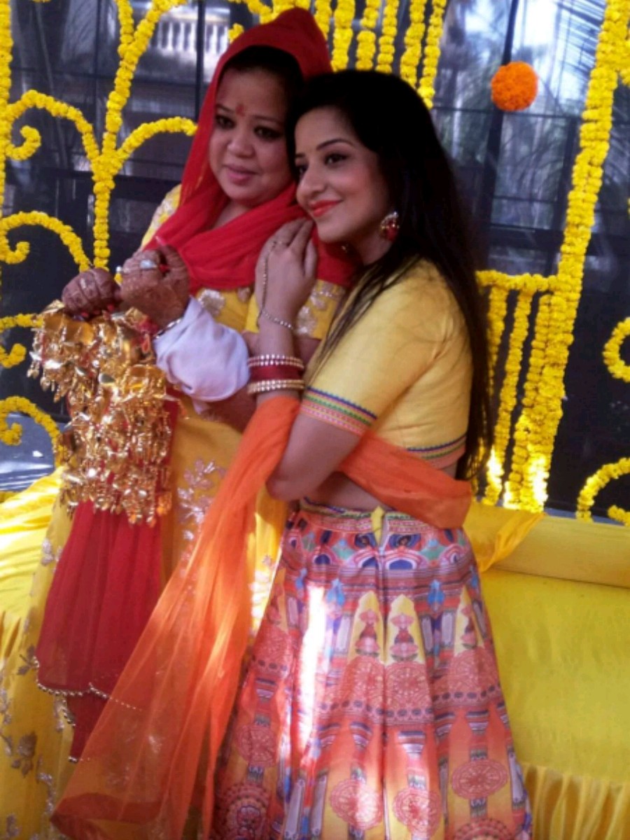 Laughter Queen Bharti ties the knot with Harsh