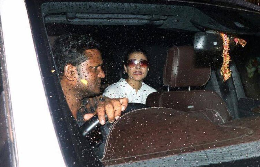 Celebs spotted at Shashi Kapoor's residence