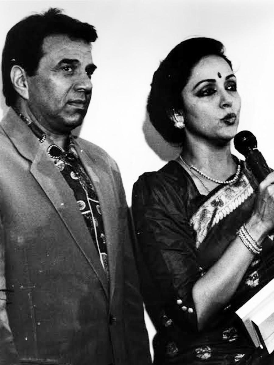 Birthday Special: Dharmendra's never seen before pictures