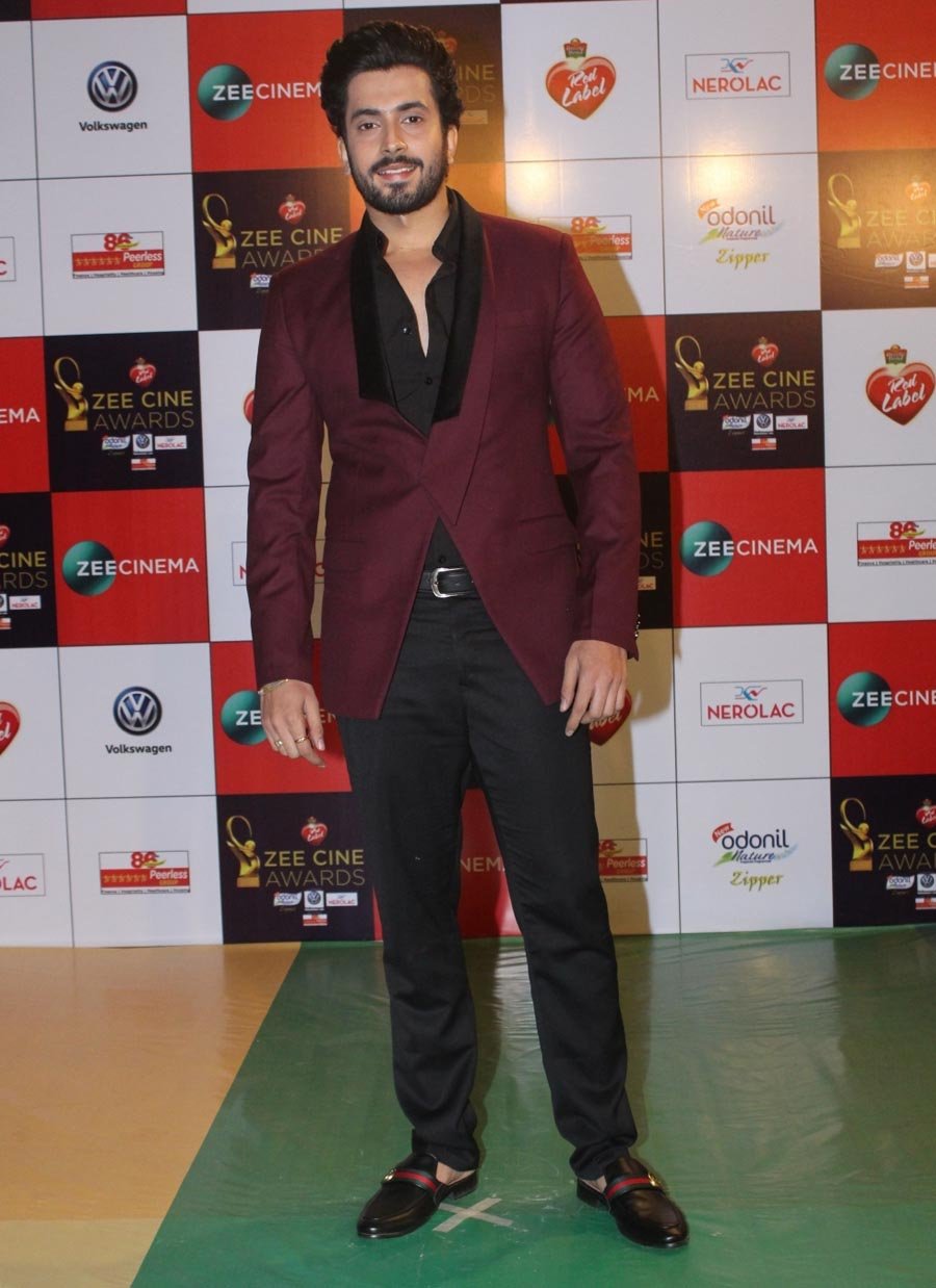 Celebs grace 'Zee Cine Awards 2018'