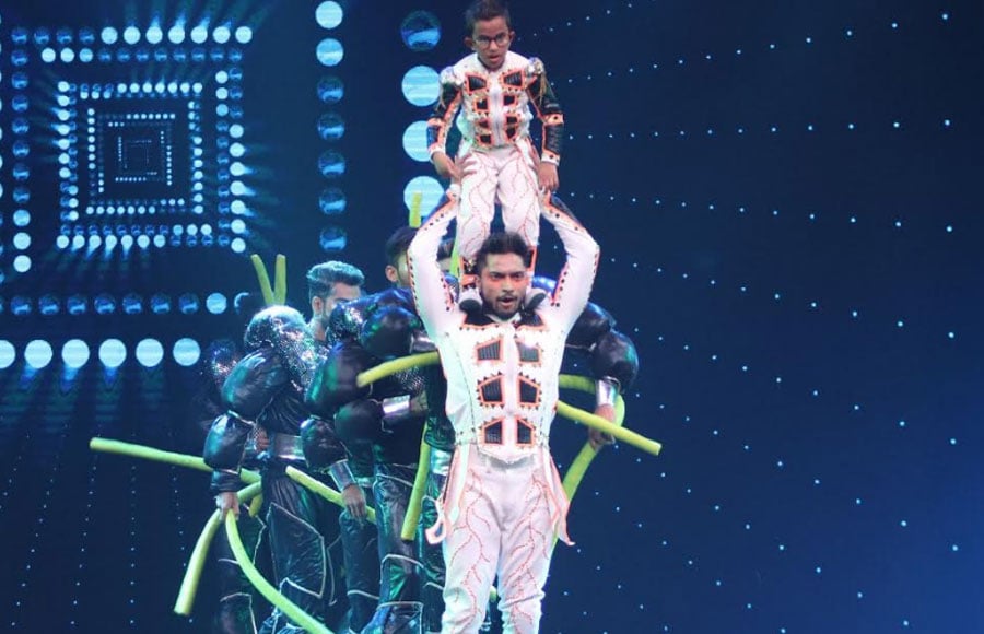 Badshah and Raghav rock the stage of Super Dancer 2