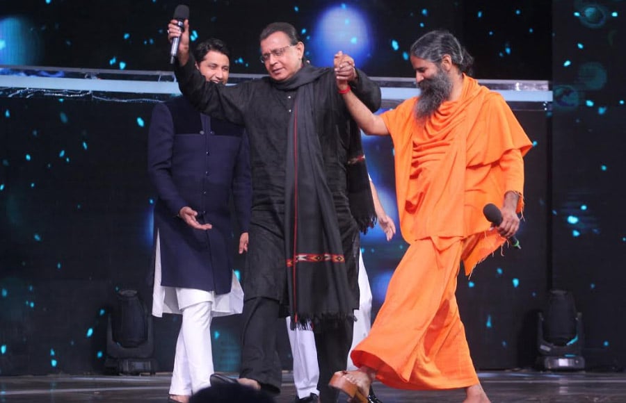 Hema Malini and Swami Ramdev grace Dance India Dance 