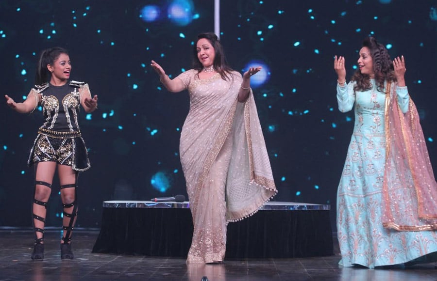 Hema Malini and Swami Ramdev grace Dance India Dance 