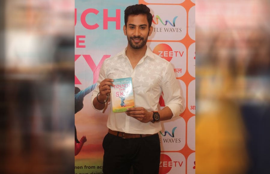 Zee TV actors at the book launch of  'Touch the Sky' 