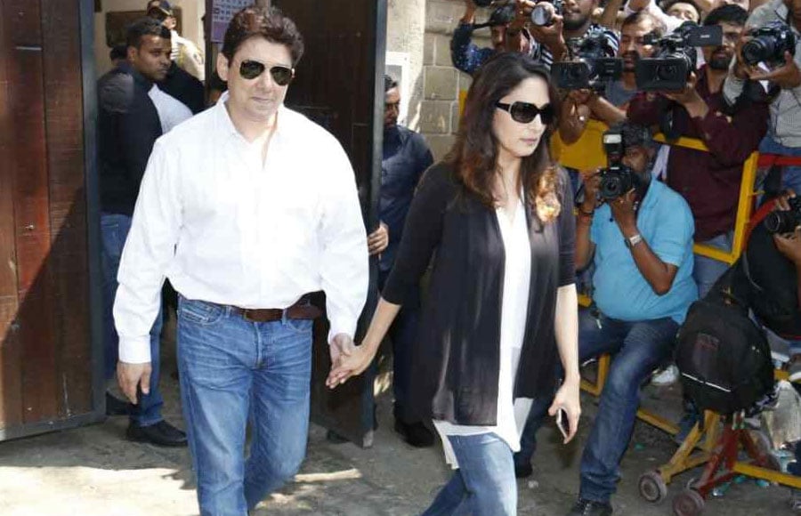 Bollwood fraternity rushes to Anil Kapoor's residence to condole the family