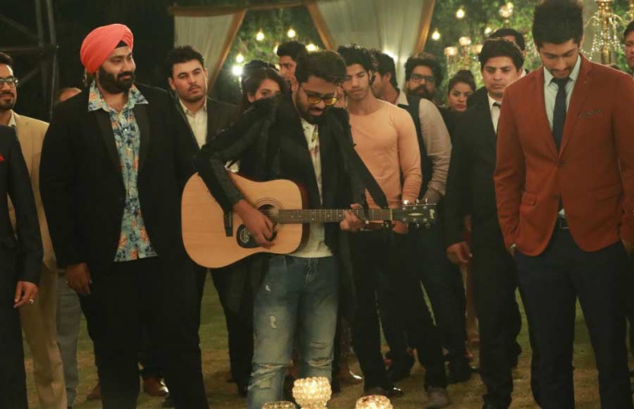 Glamorous party on the sets of Yeh Pyaar Nahi Toh Kya Hai