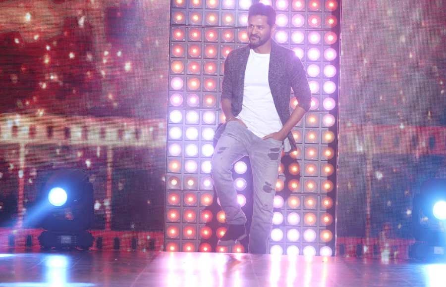 Prabhudeva on the sets of DID Li'l Masters