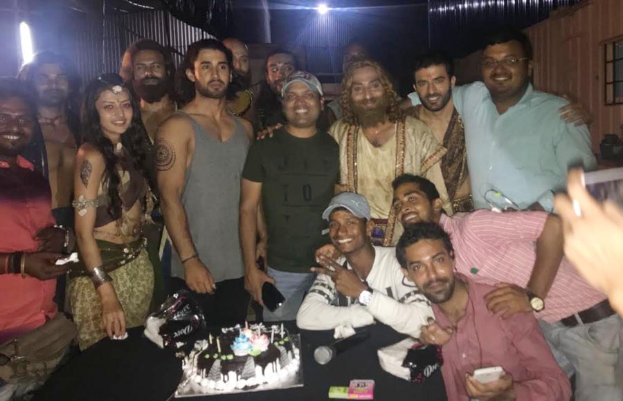 Porus team calls for a celebration on hitting a century!