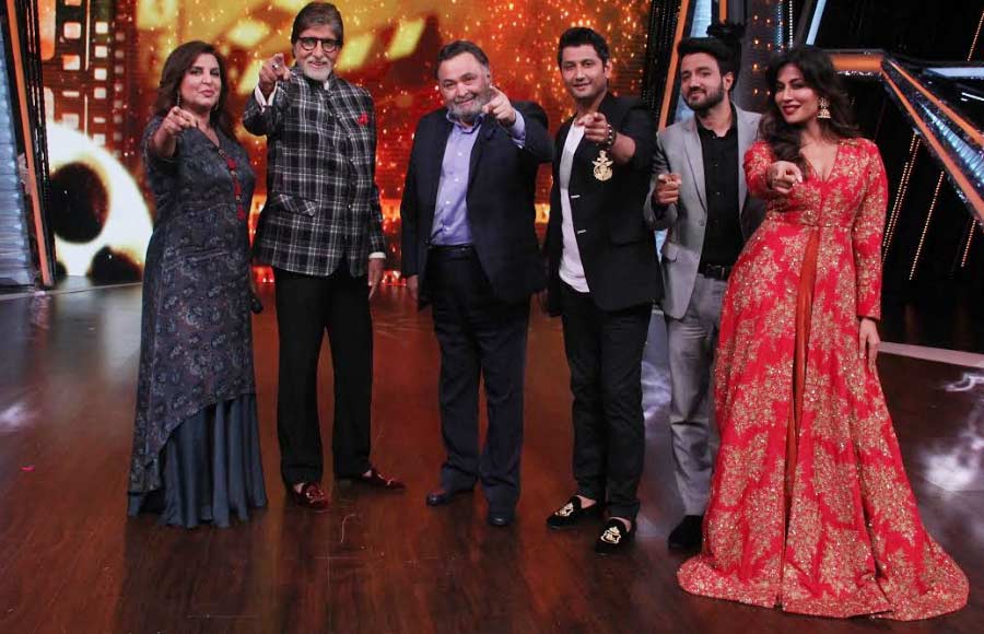 Superstars Amitabh Bachchan and Rishi Kapoor on the sets of DID Li'l Masters