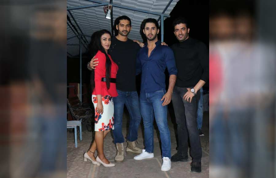  In pics: Porus team celebrates 100 episodes 