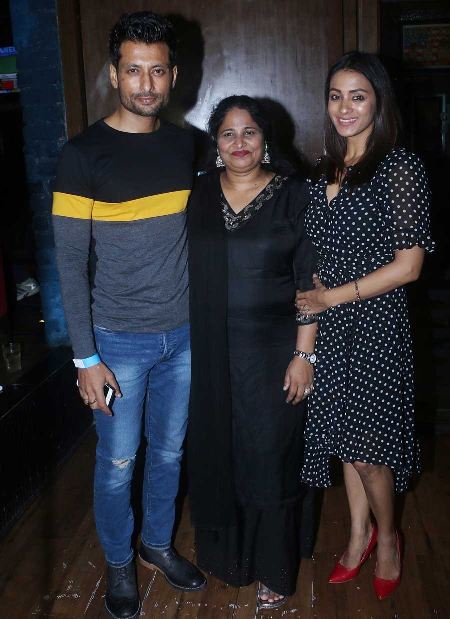 Indraneil Sengupta, Ishrat Zama Habib and Barkha Bisht