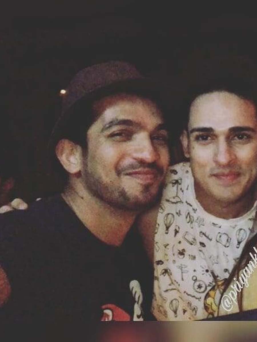 Celebs party hard at Vikas Gupta's birthday bash 