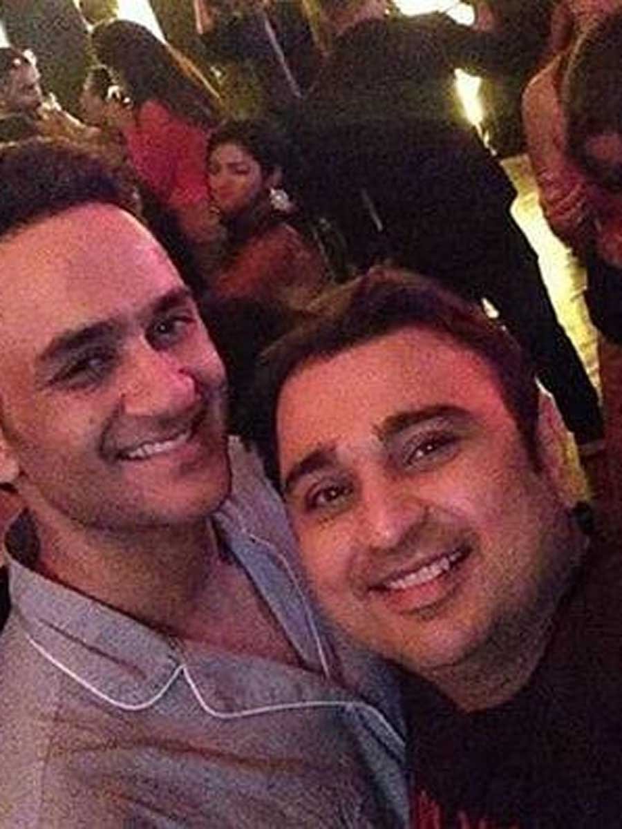 Celebs party hard at Vikas Gupta's birthday bash 