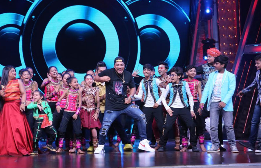 Raftaar on the sets of Zee TV's DID Li’l Masters 