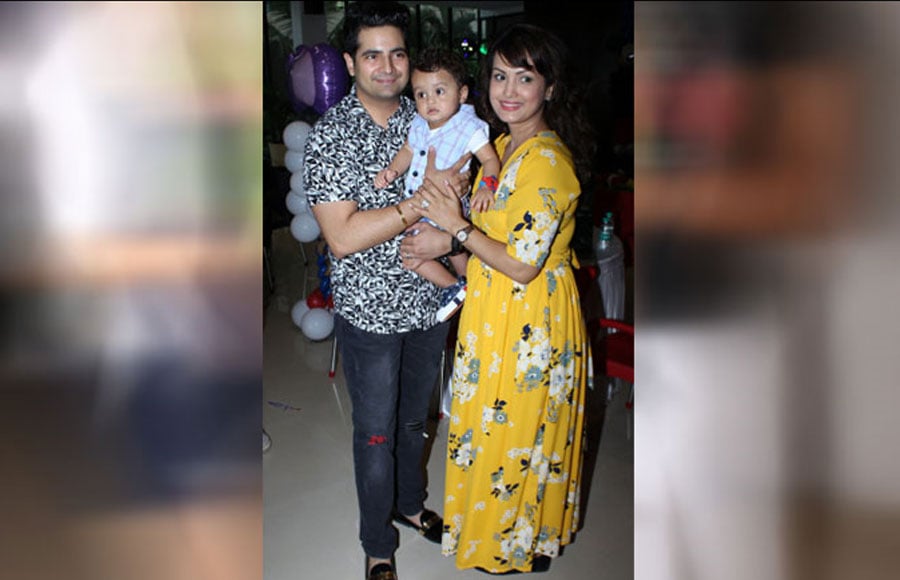 Krushna-Kashmira celebrate twins Rayaan and Krishaang's 1'st birthday 