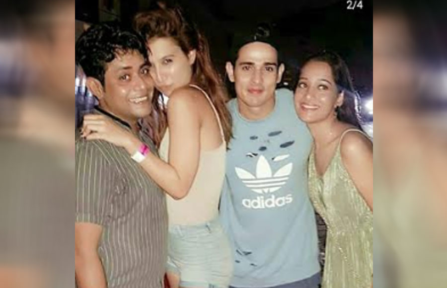 Inside Pics of Bigg Boss fame Priyank Sharma's B'day bash!