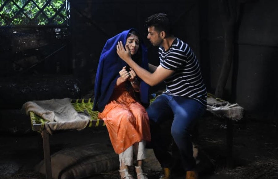 In pics: Karan Kundra and Yogita Bihani's conssumation scene from Dil Hi Toh Hai