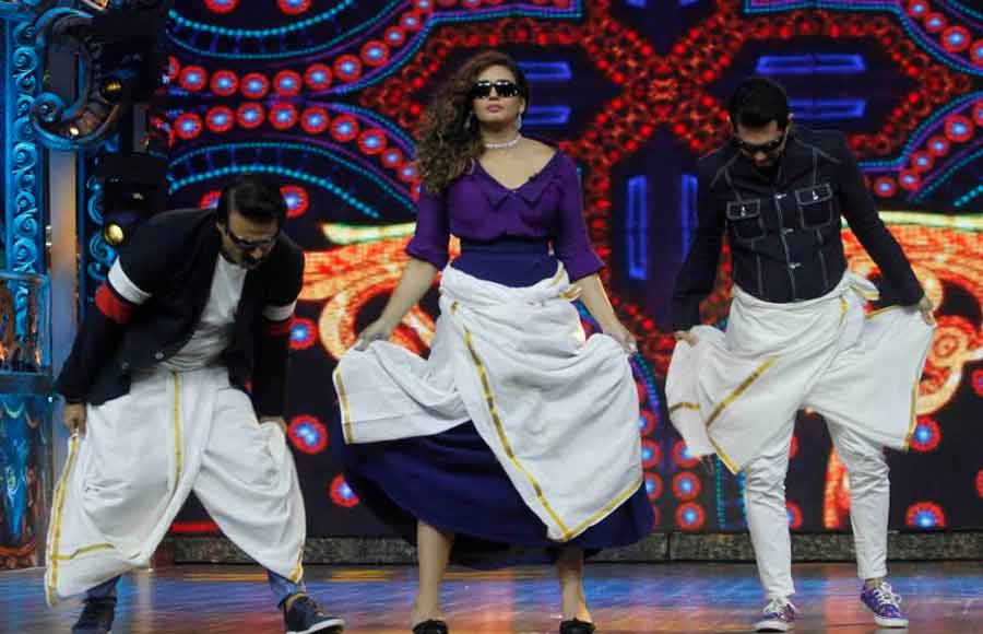 Vivek, Huma & Omung performs Lungi dance on India’s Best Dramebaaz 