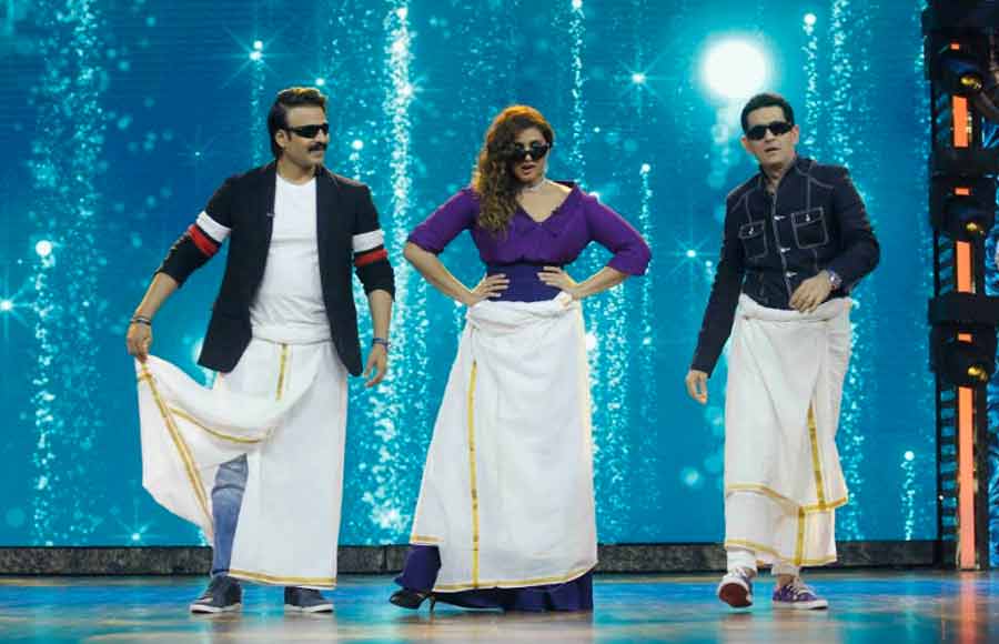 Vivek, Huma & Omung performs Lungi dance on India’s Best Dramebaaz 