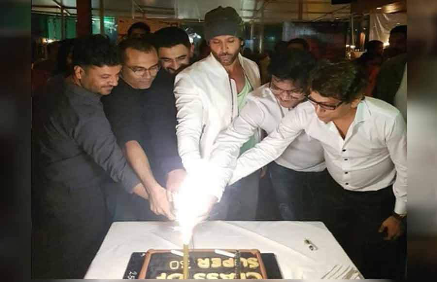 'Super 30' wrap-up party!