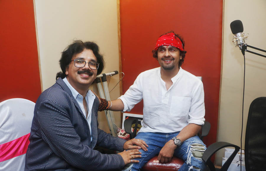 Sonu Nigam and Talat Aziz inaugurate Jeetu Shankar's Music Academy & Recording Studio