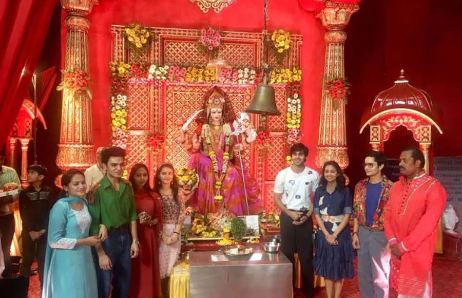 Sony TV actors groove to the dhandiya beats 