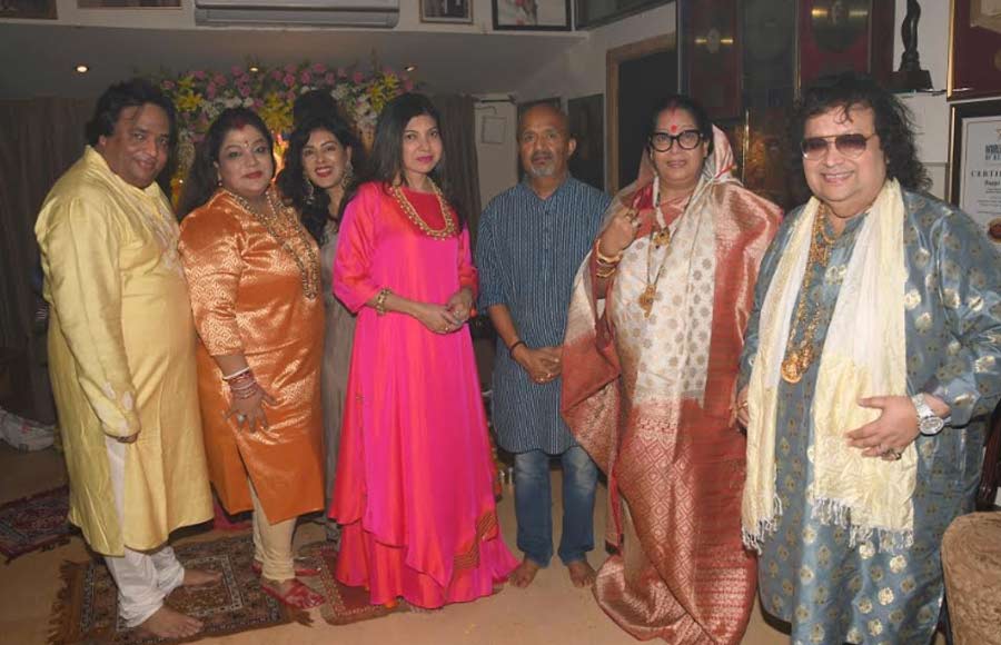 Bappi Lahiri hosted Lakshmi puja at his residence