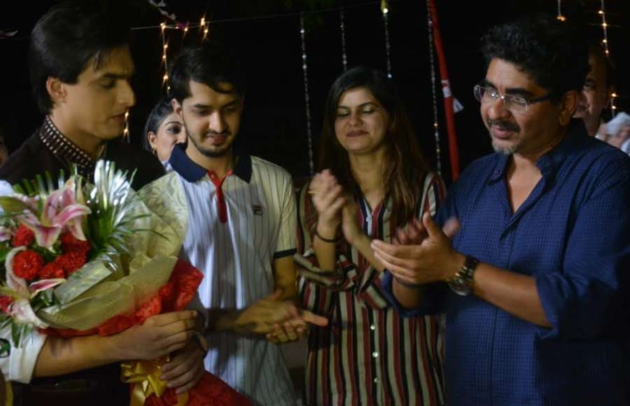 Mohsin Khan celebrates his birthday on the sets of Yeh Rishta 