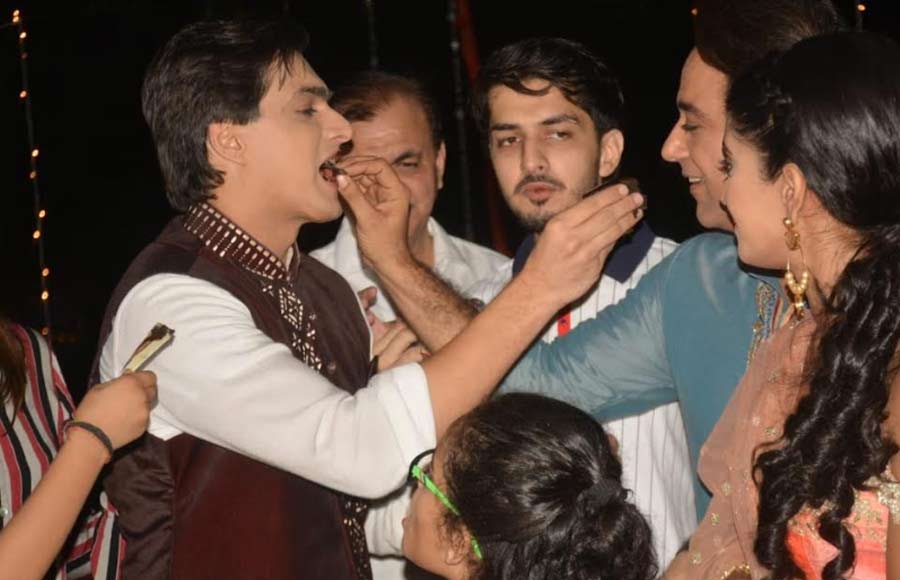 Mohsin Khan celebrates his birthday on the sets of Yeh Rishta 