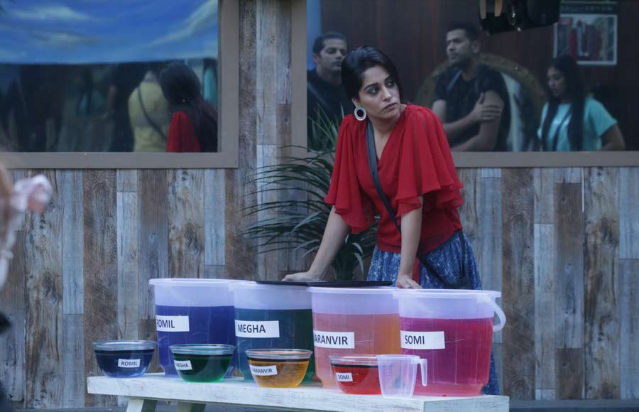 Captaincy task creates estranged environment in Bigg Boss 12 house