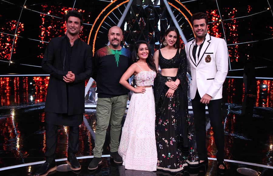 Sara Ali Khan and Sushant Singh Rajput on Indian Idol 10