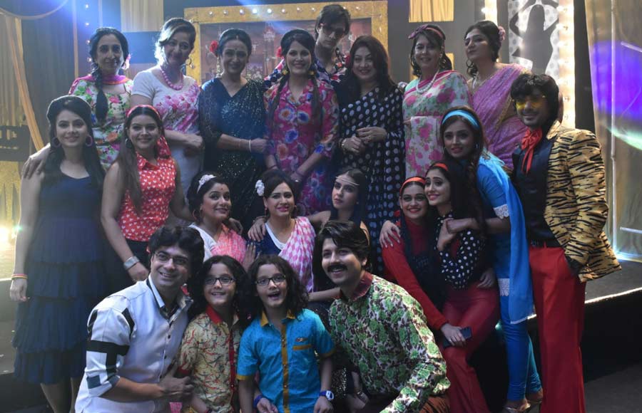 Fun time from the sets of Yeh Rishta Kya Kehlata Hai