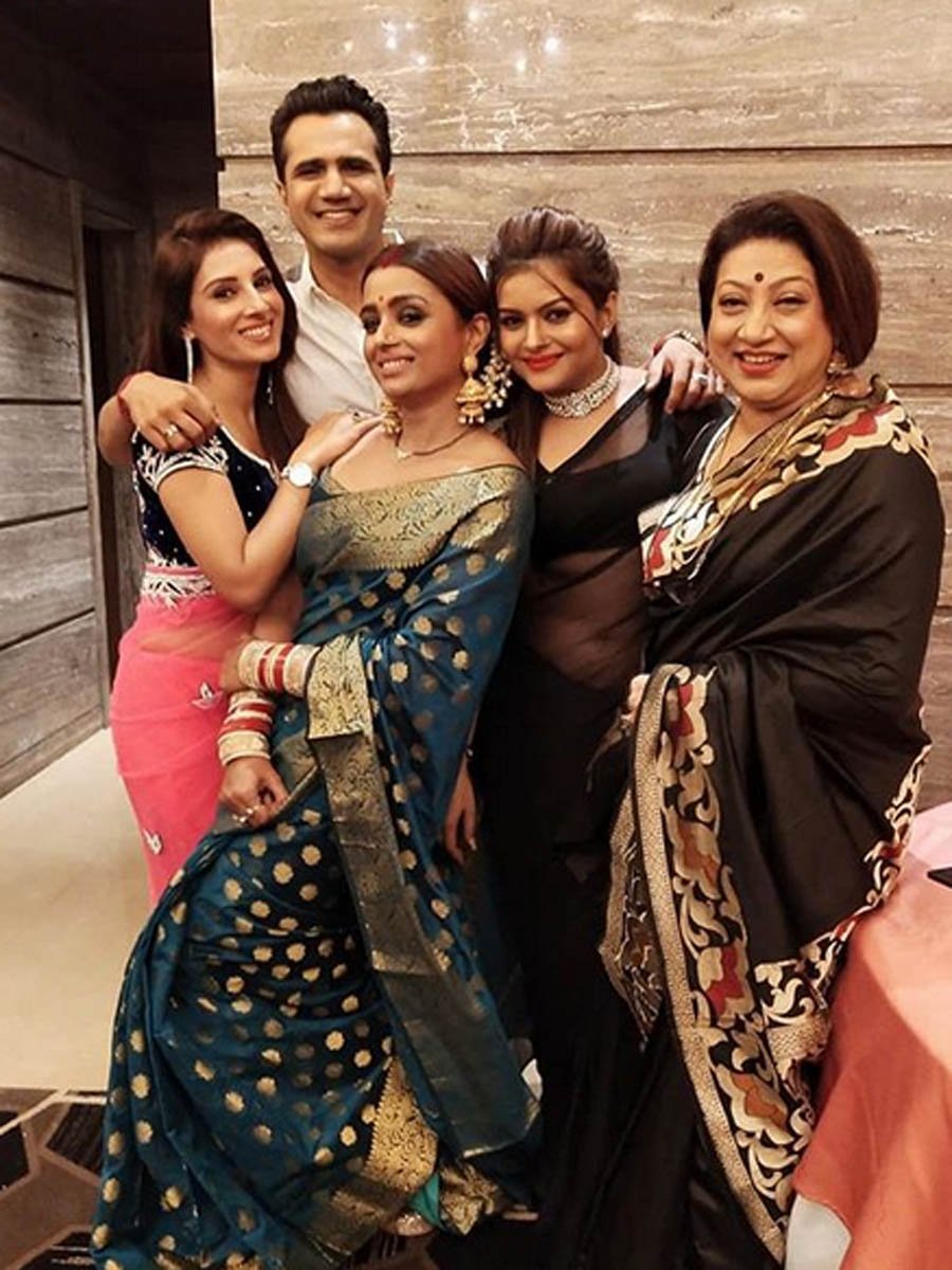 Celeb galore at Mohsin Khan's sister Zeba's wedding