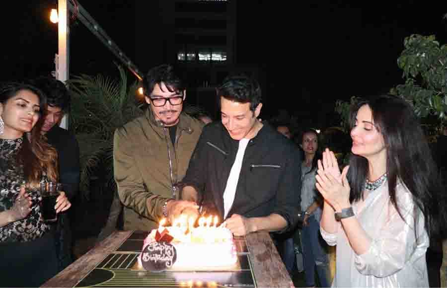 Khalid Siddiqui's birthday party was a rocking affair!