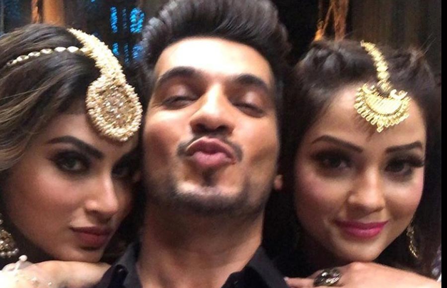 In pics: Mouni, Arjun, Adaa and Karanvir shoot for Naagin 3