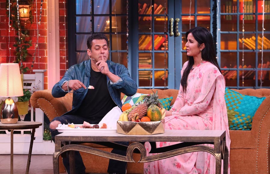  Salman and Katrina have a gala time on the sets of The Kapil Sharma Show 