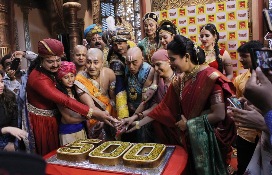 In pics: SAB TV's Tenali Rama cast celebrates on completing 500 episodes