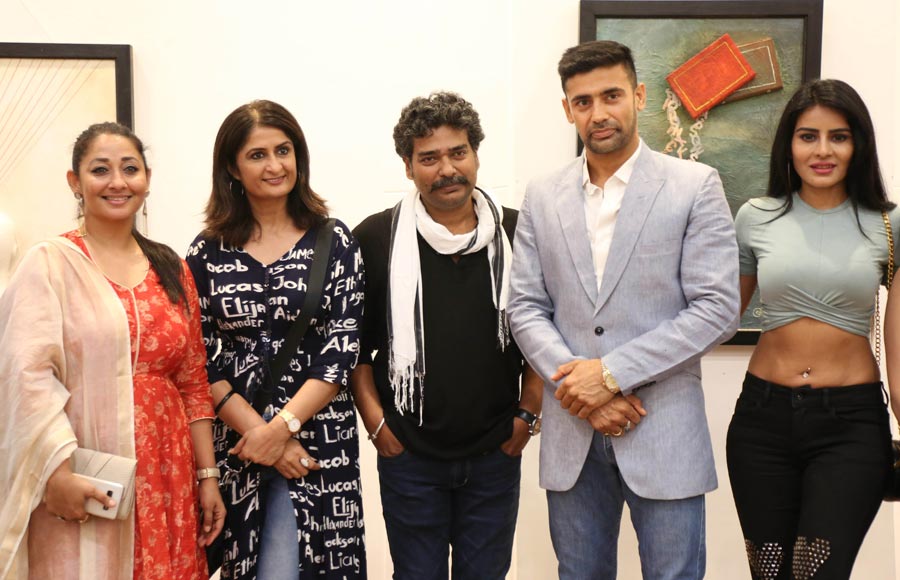 Celebs grace Sumit Mishra’s art show - Vimarsh