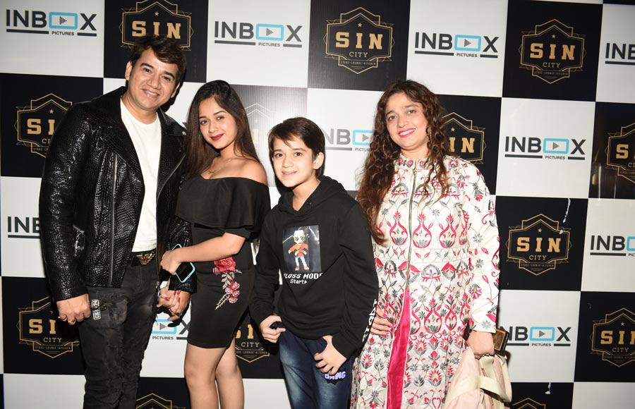 JANNAT ZUBAIR RAHMANI'S FATHER'S BIRTHDAY BASH 