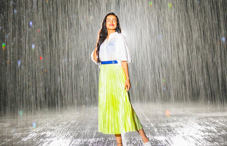 In Pics:  TV actresses enjoy monsoon  