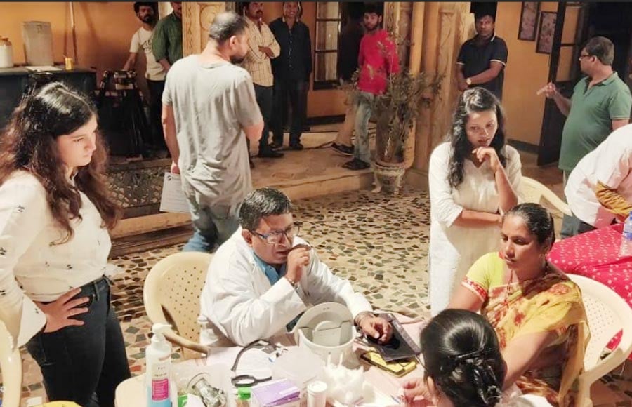 Binaifer and Sanjay Kohli’s daughter Chayn Kohli organizes a blood camp on the sets of Edit II 