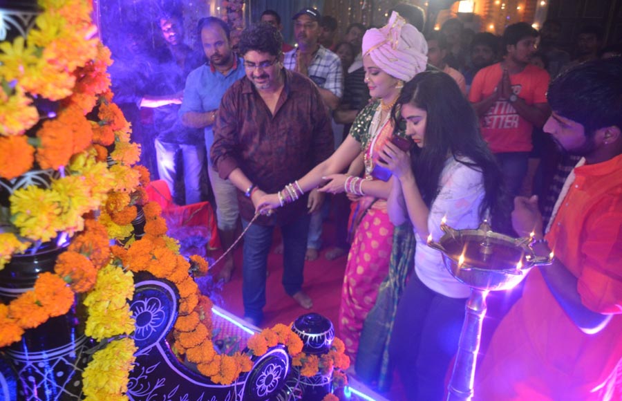 Ganpati Visarjan at Rajan Shahi's Ye Risthey Hai Pyar Ke set