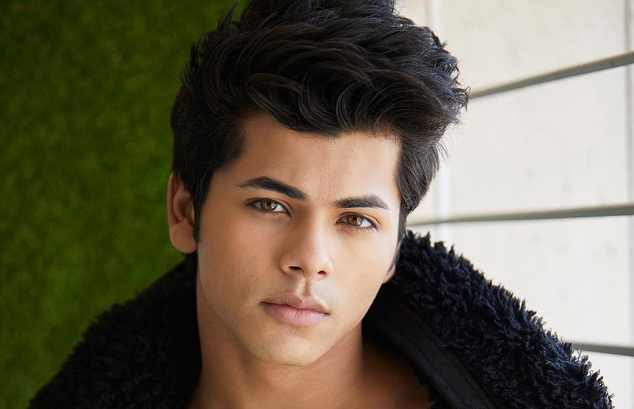 Prashant Samtani clicks Siddharth Nigam