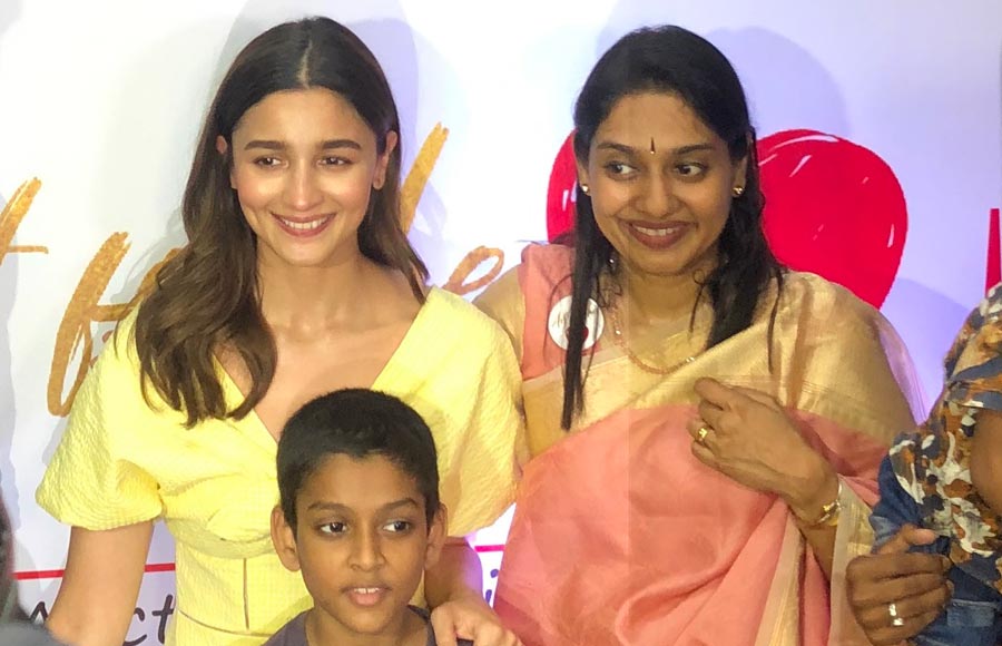 Bollywood actress Alia Bhatt supports the cause ‘Art For Heart’