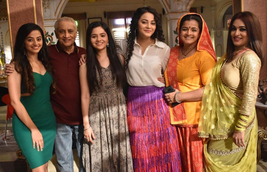 In Pics : Rajan Shahi welcomes Helly Shah