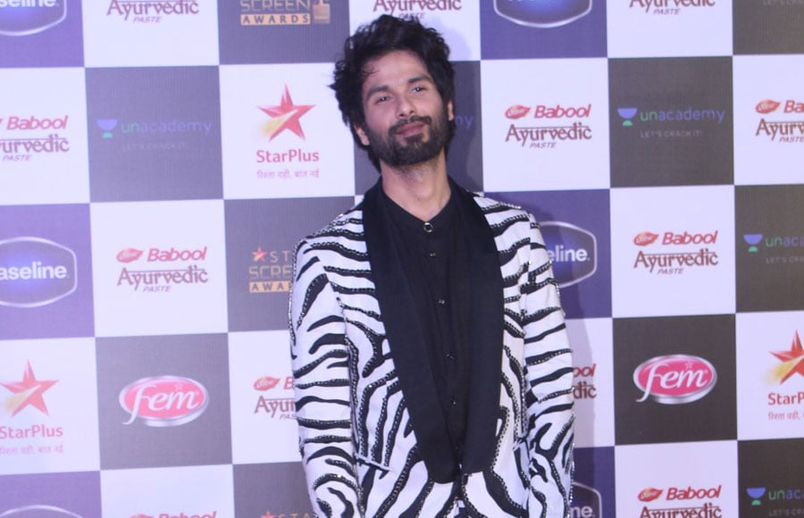 Bollywood stars set the red carpet ablaze at Star Screen Awards 2019