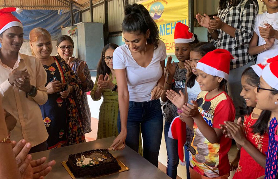 Bigg Boss 10 fame Lopamudra Raut celebrates Christmas with NGO kids